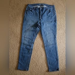 Old Navy Rockstar Super Skinny High rise Jeans